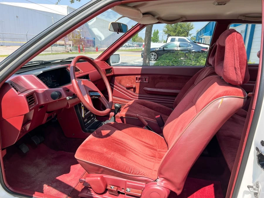 1988 Dodge Colt - Image 23 of 31