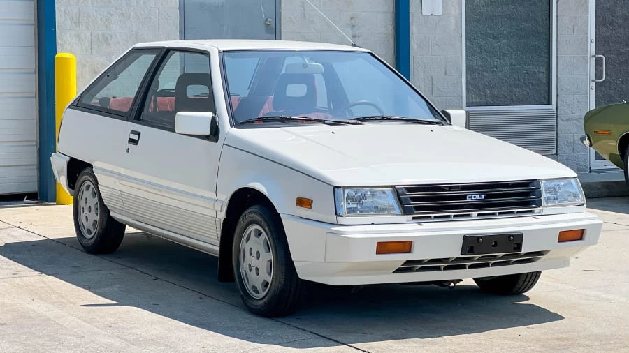 1988 Dodge Colt - Image 5 of 31