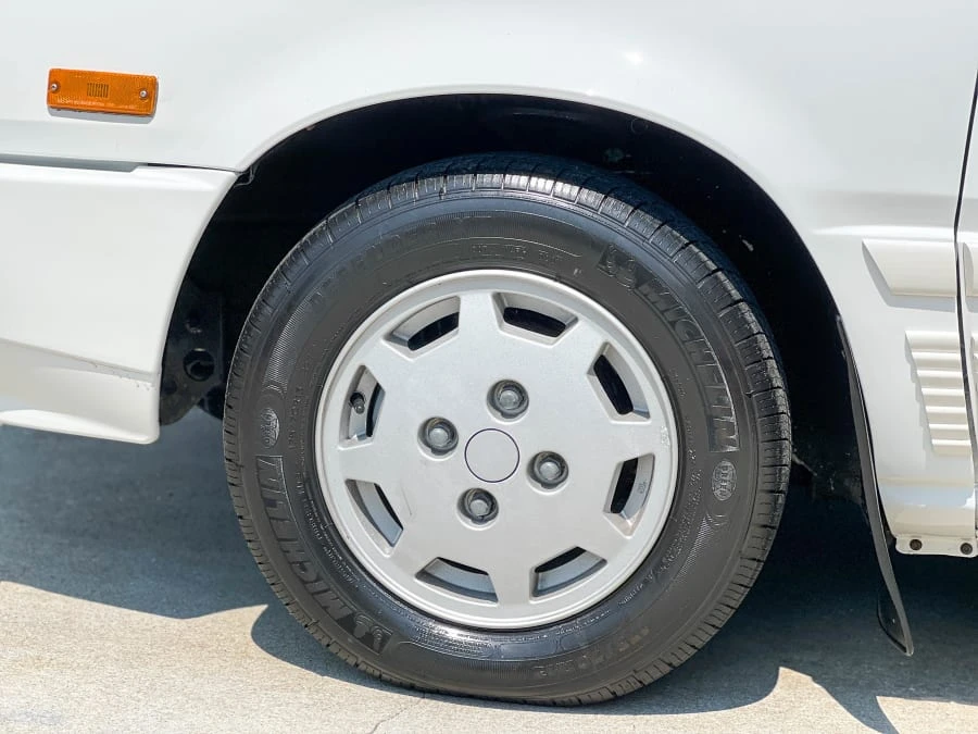 1988 Dodge Colt - Image 17 of 31