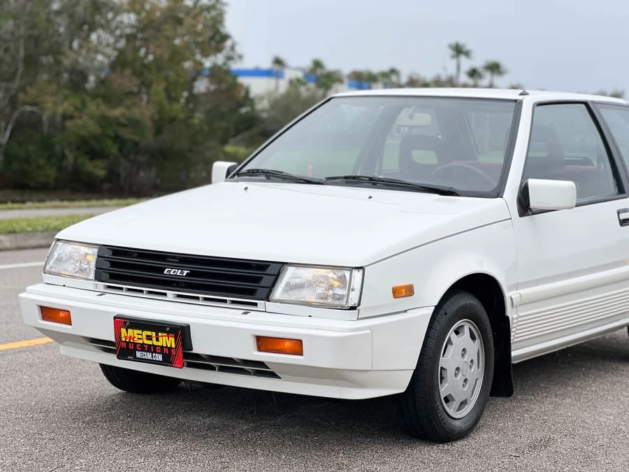 1988 Dodge Colt - Image 22 of 31