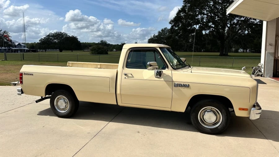 1988 Dodge Ram 1st Gen - Image 11 of 31