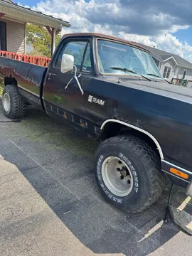 1988 Dodge D150 Regular Cab Long Bed