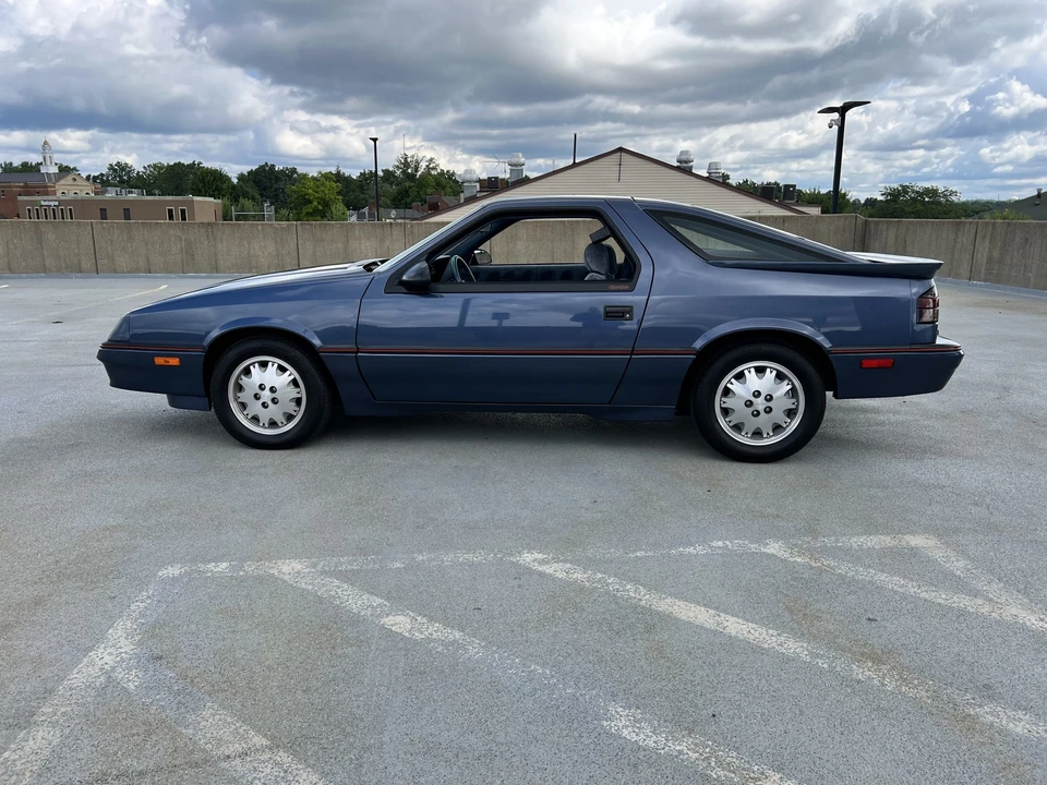 1988 Dodge Daytona - Image 22 of 31