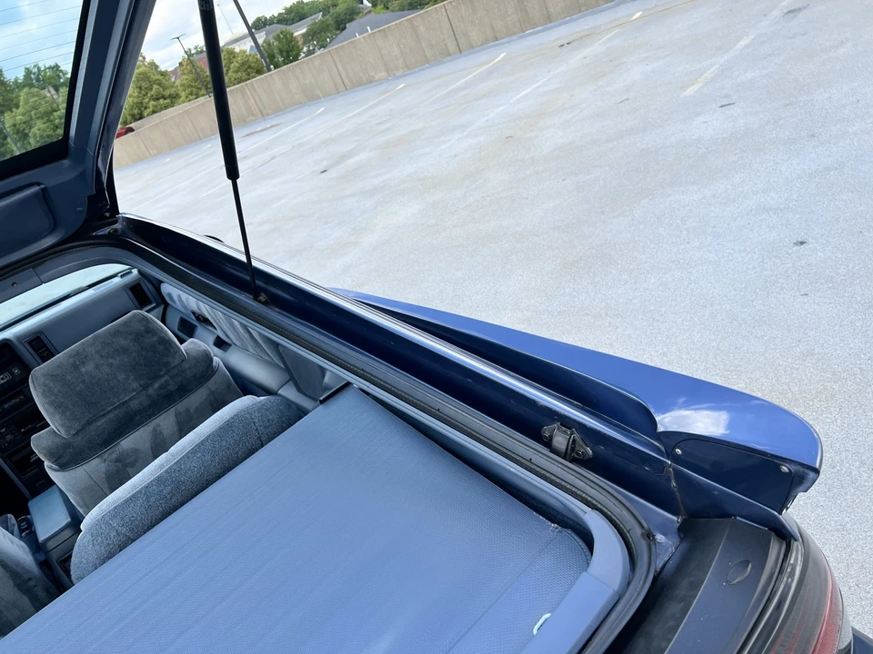 1988 Dodge Daytona - Image 27 of 31