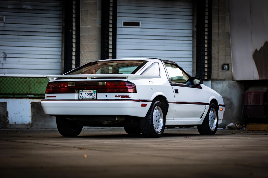 1988 Dodge Daytona - Image 28 of 31