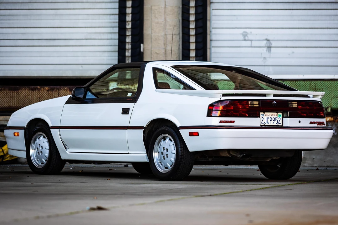 1988 Dodge Daytona - Image 4 of 31