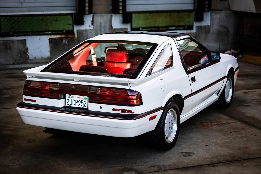 1988 Dodge Daytona - Image 29 of 31