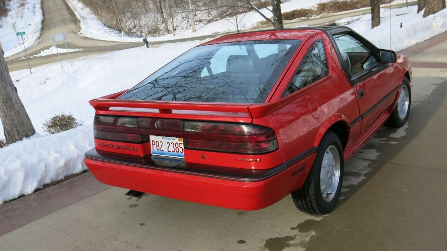 1988 Dodge Daytona - Image 3 of 11