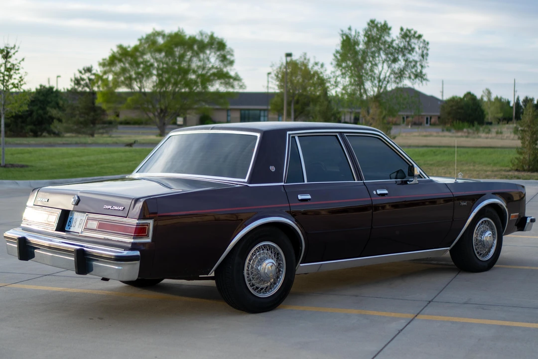 1988 Dodge Diplomat - Image 4 of 31
