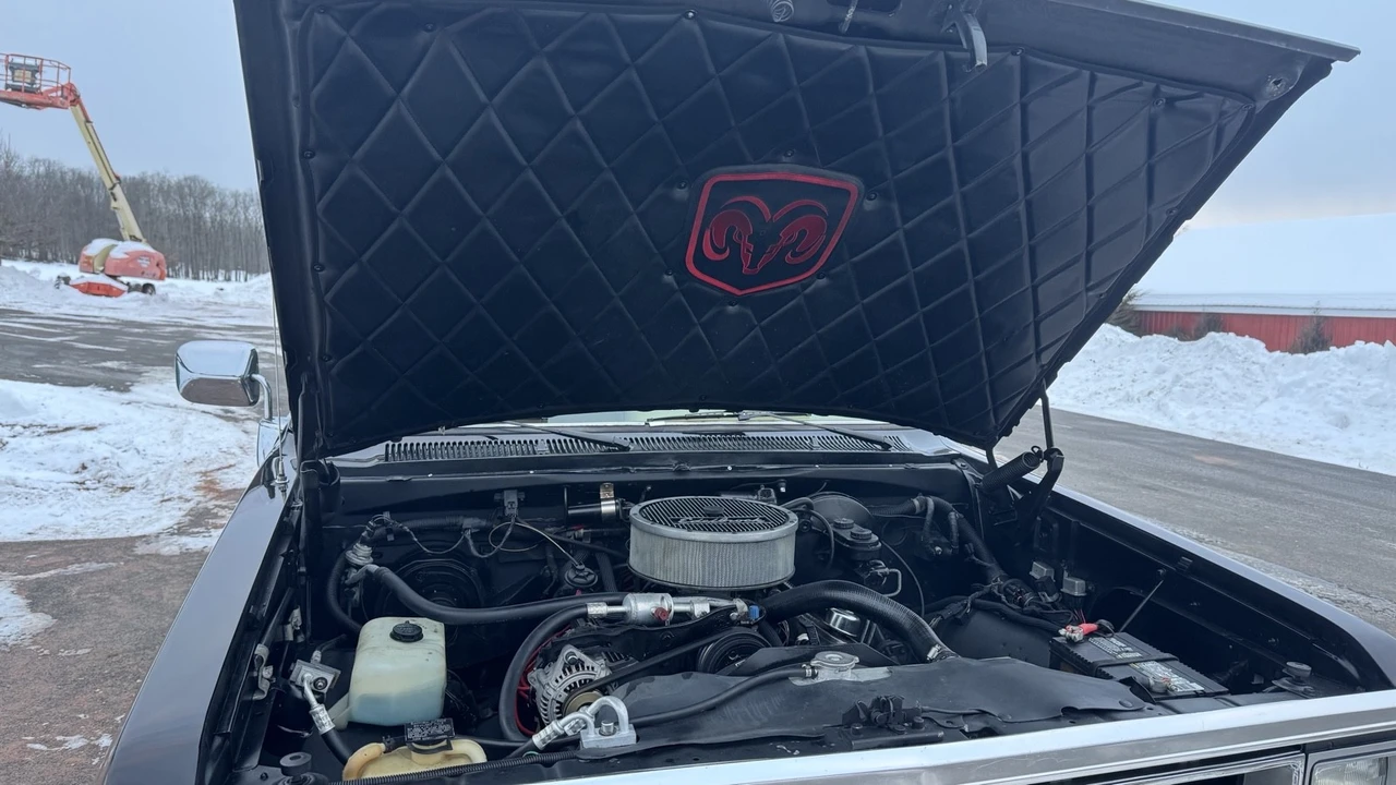 1988 Dodge Ram 1st Gen - Image 14 of 15