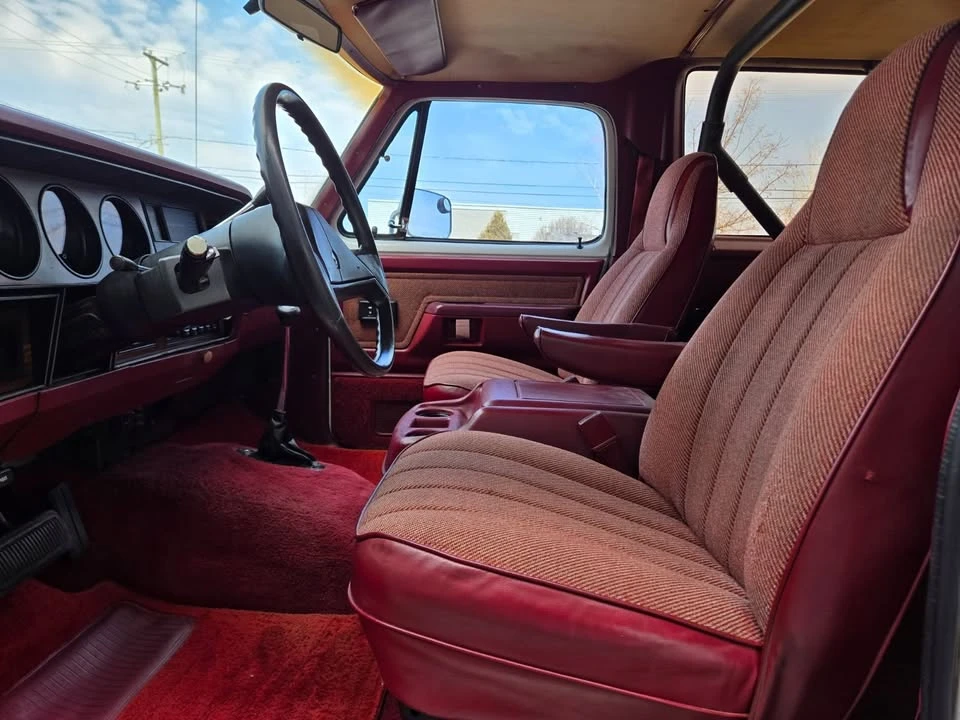 1988 Dodge Ramcharger - Image 15 of 20