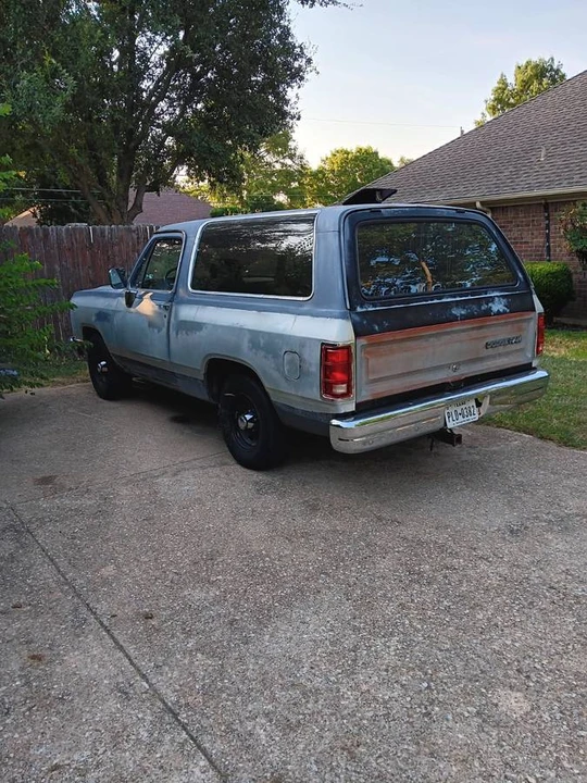1988 Dodge Ramcharger - Image 6 of 8