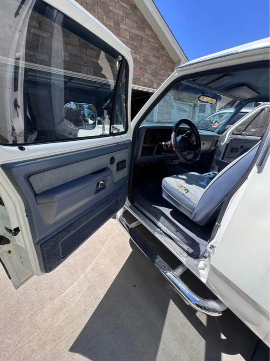 1988 Dodge Ramcharger - Image 10 of 19