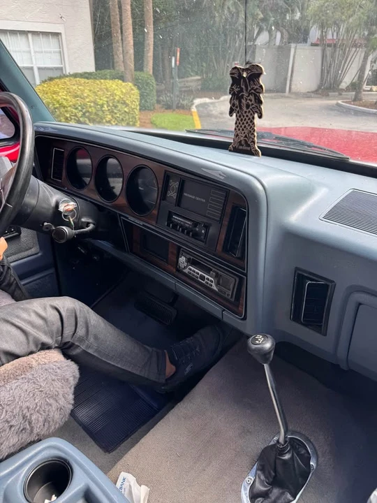 1988 Dodge Ramcharger - Image 13 of 14