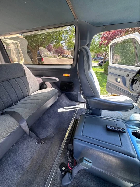 1988 Dodge Ramcharger - Image 11 of 19