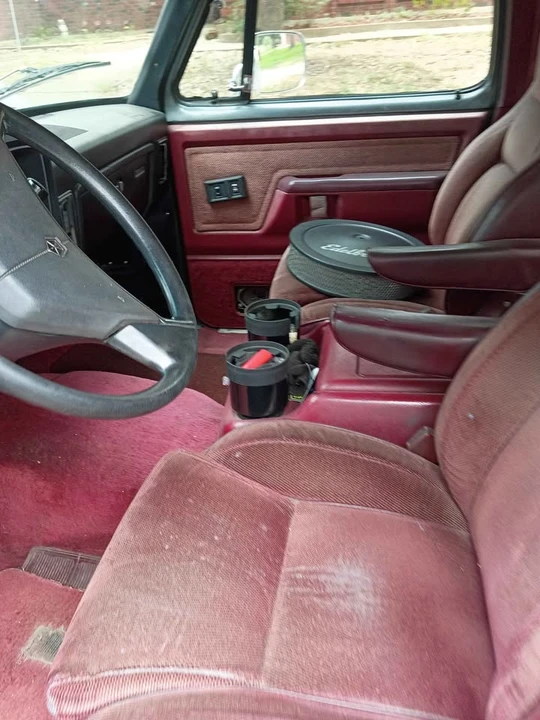 1988 Dodge Ramcharger - Image 6 of 13