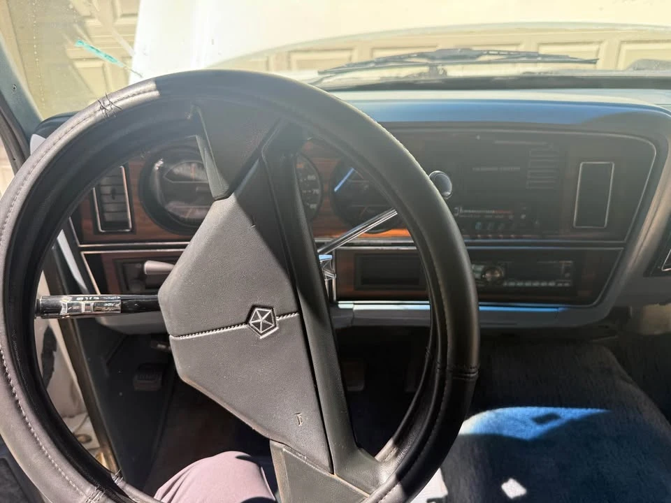 1988 Dodge Ramcharger - Image 17 of 20