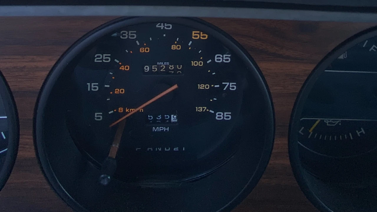 1988 Dodge Ramcharger - Image 10 of 11