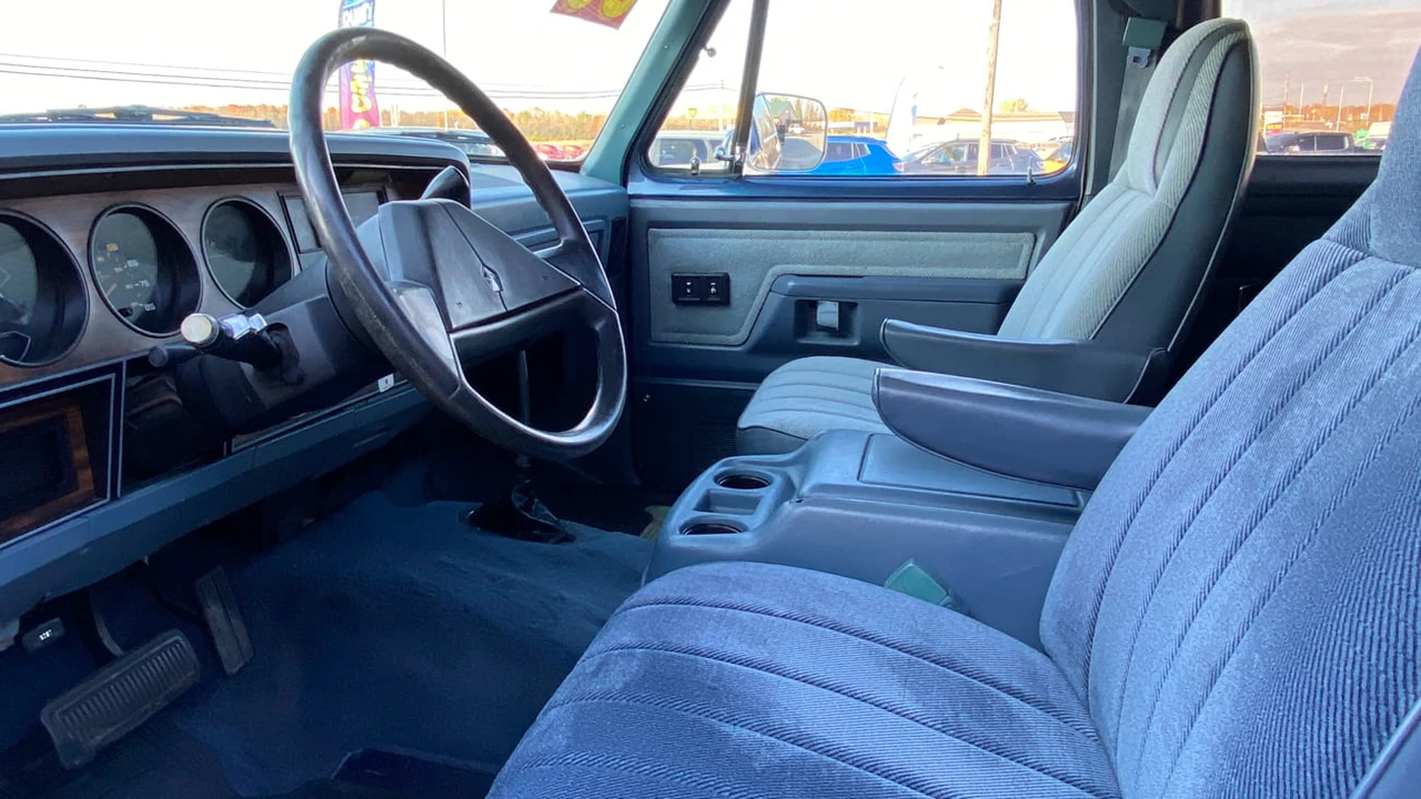1988 Dodge Ramcharger - Image 2 of 11