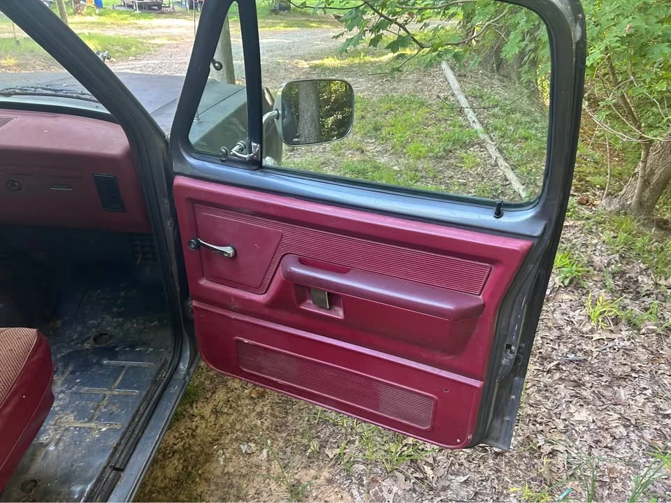 1988 Dodge Ramcharger - Image 8 of 12