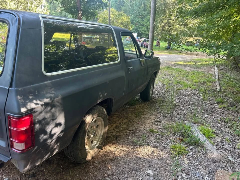 1988 Dodge Ramcharger - Image 4 of 12