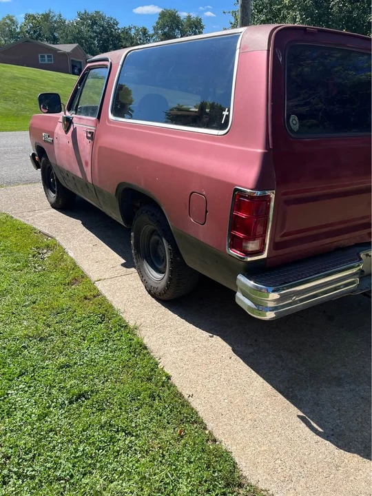 1988 Dodge Ramcharger - Image 2 of 7