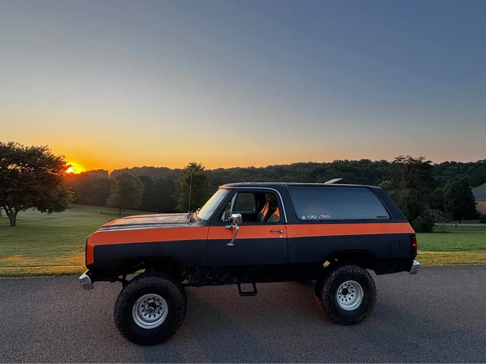 1988 Dodge Ramcharger - Image 12 of 15