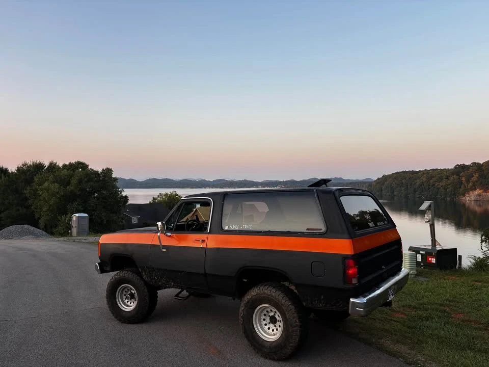 1988 Dodge Ramcharger - Image 2 of 15