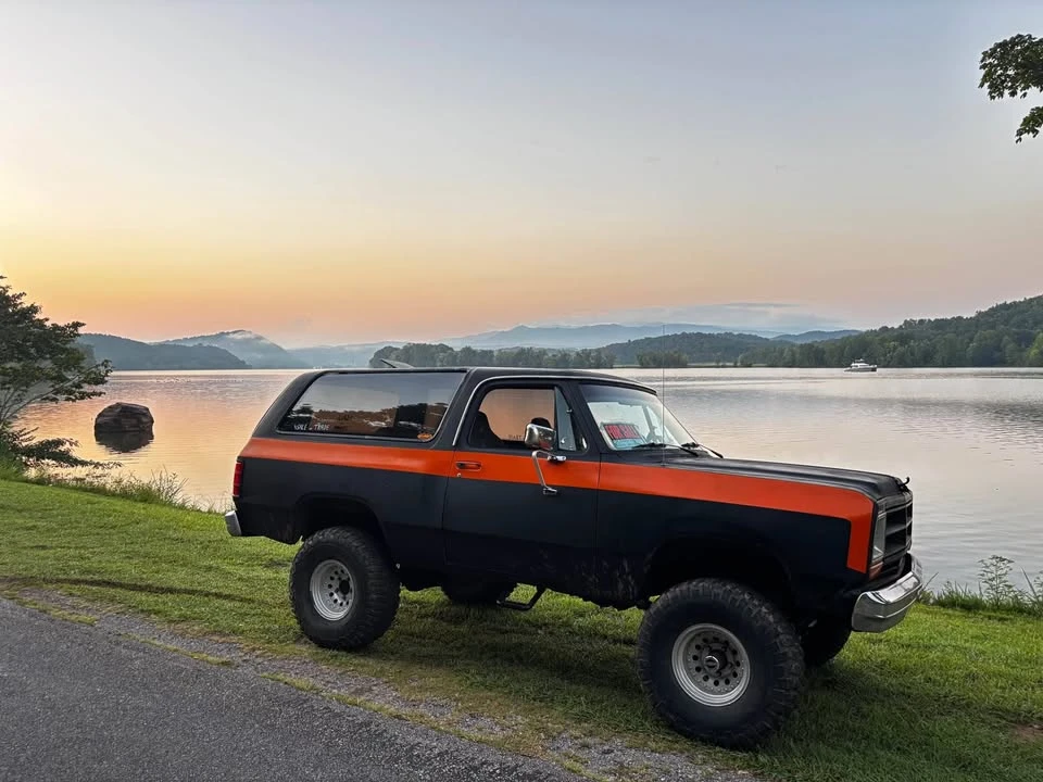1988 Dodge Ramcharger - Image 4 of 15