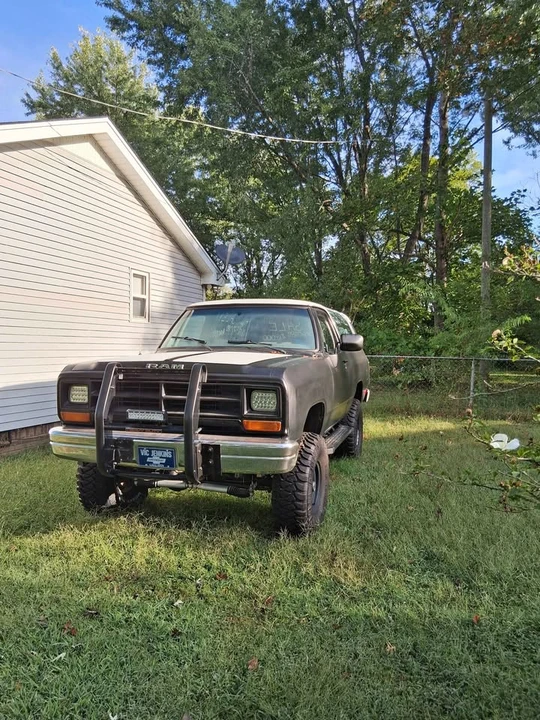1988 Dodge Ramcharger - Image 10 of 19