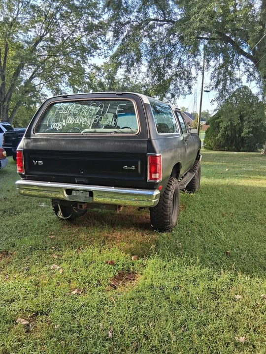 1988 Dodge Ramcharger - Image 7 of 19