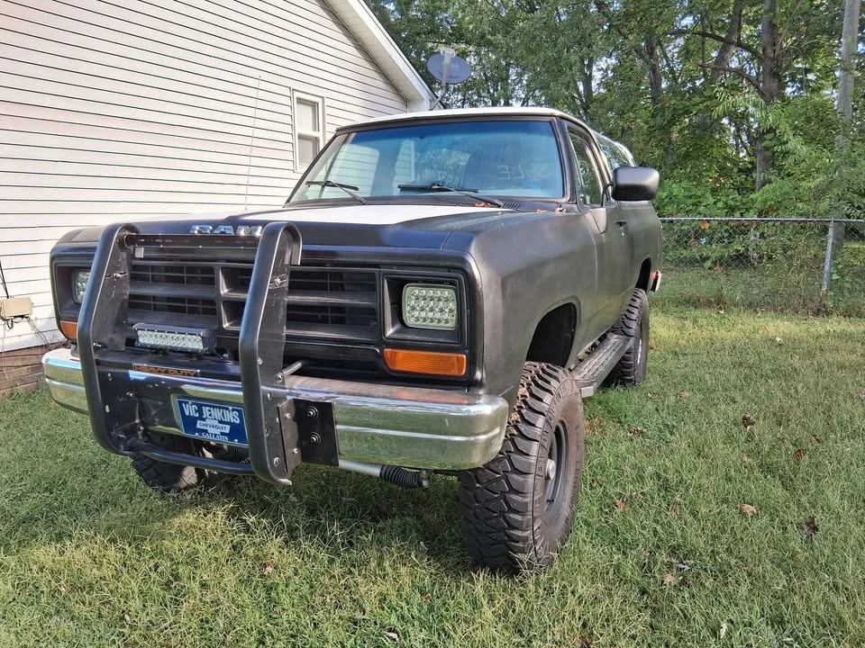 1988 Dodge Ramcharger - Image 4 of 19
