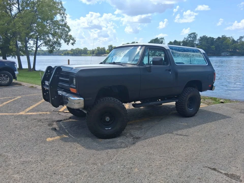 1988 Dodge Ramcharger - Image 17 of 19
