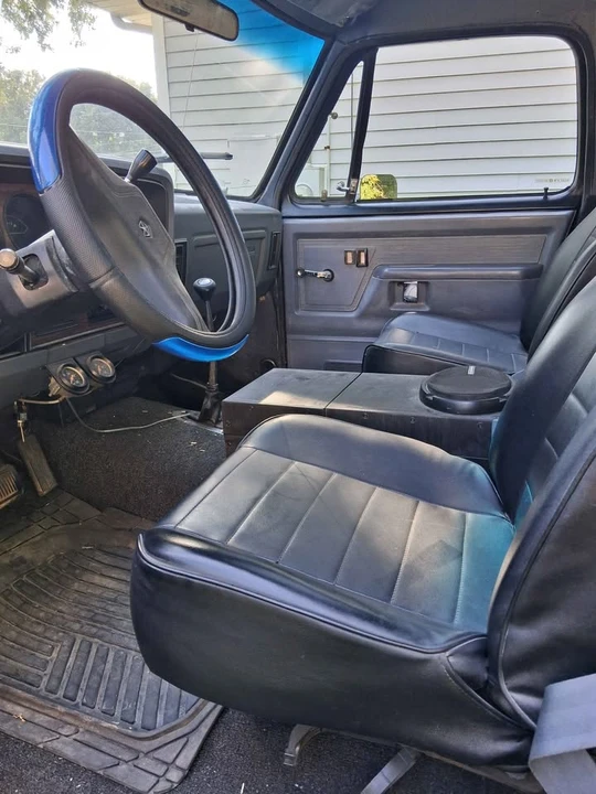 1988 Dodge Ramcharger - Image 12 of 19