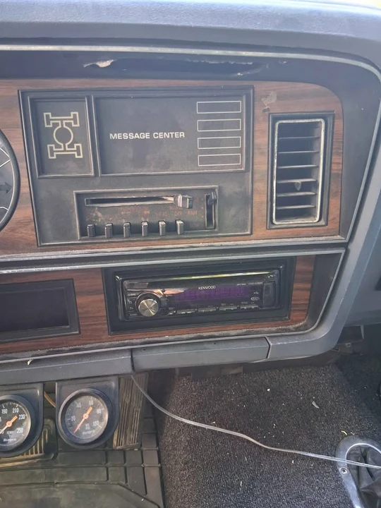 1988 Dodge Ramcharger - Image 15 of 19