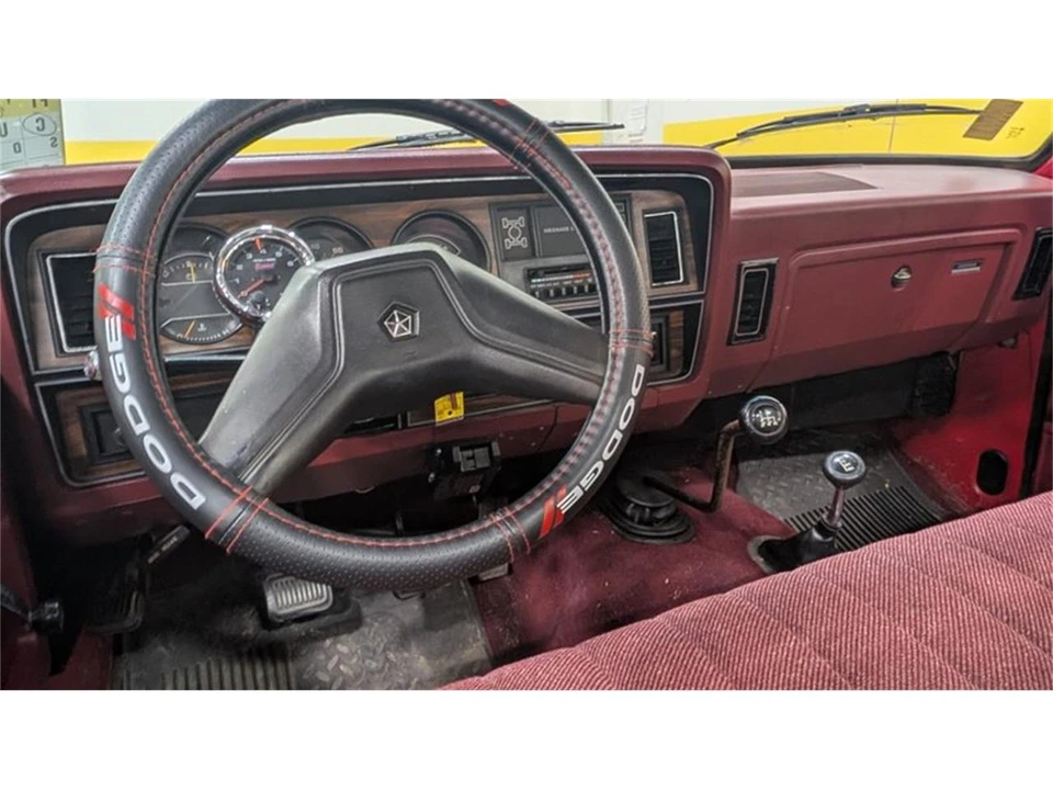 1988 Dodge Ram Van - Image 8 of 9