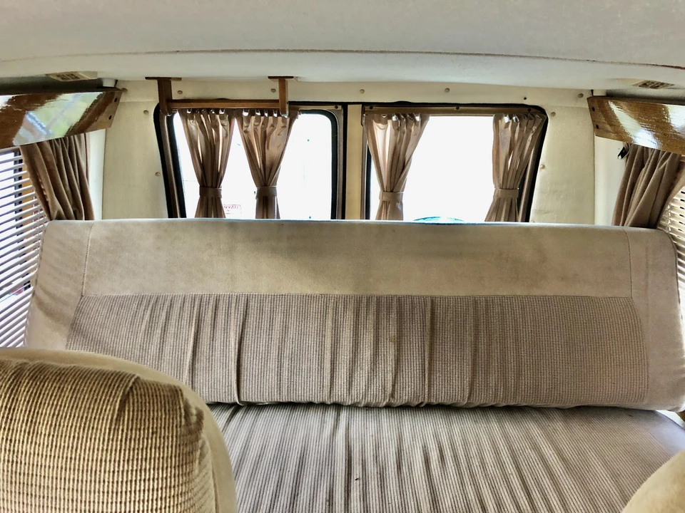 1988 Dodge Ram Van - Image 25 of 31