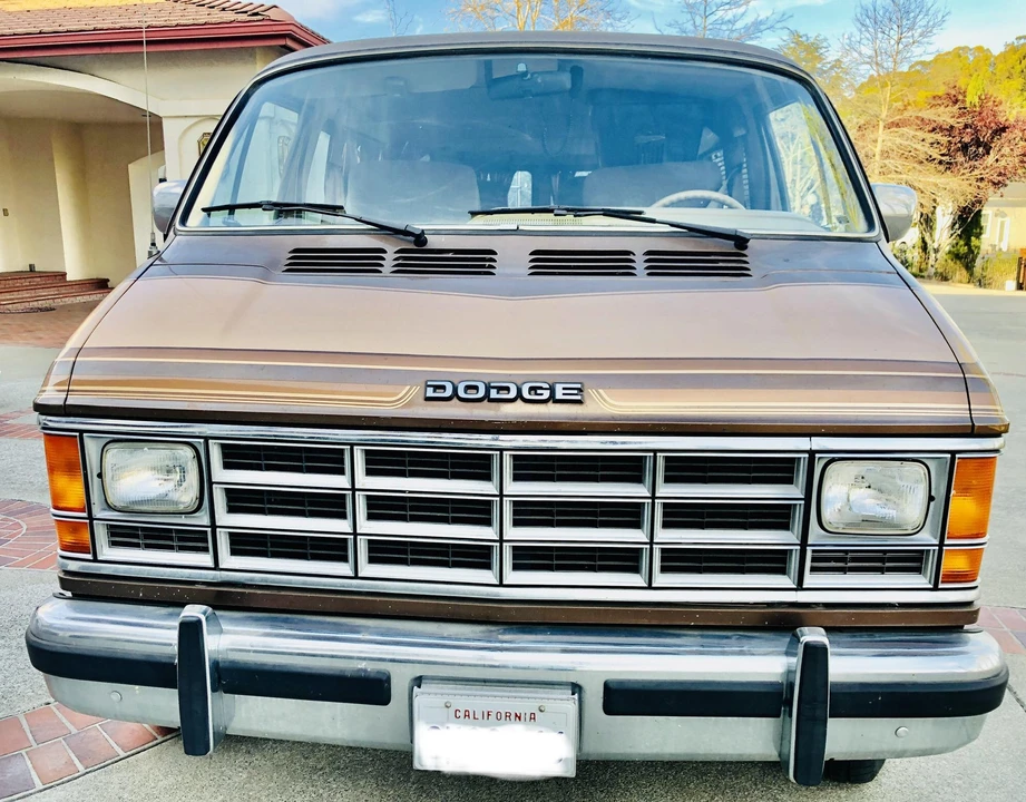 1988 Dodge Ram Van - Image 3 of 31