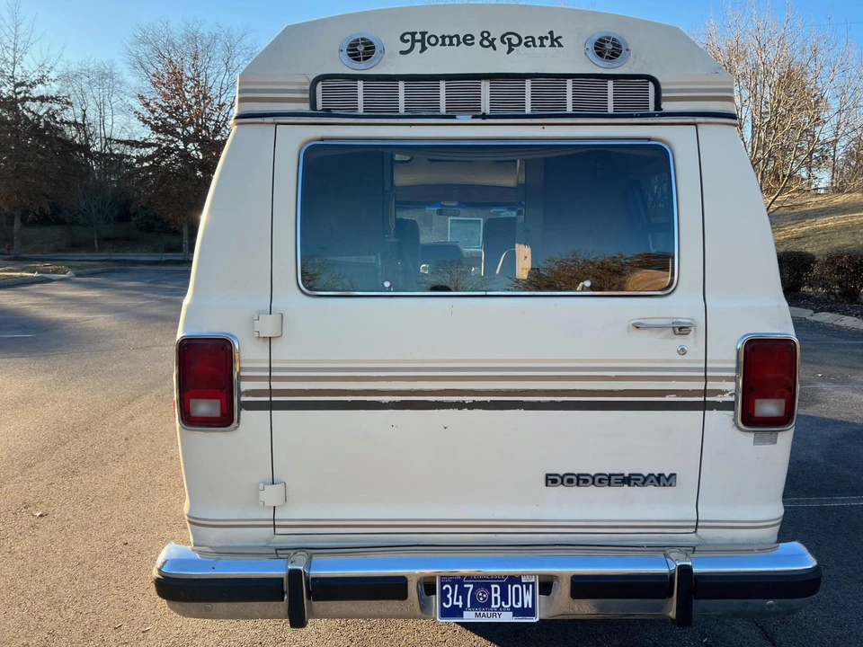 1988 Dodge Ram Van - Image 6 of 19