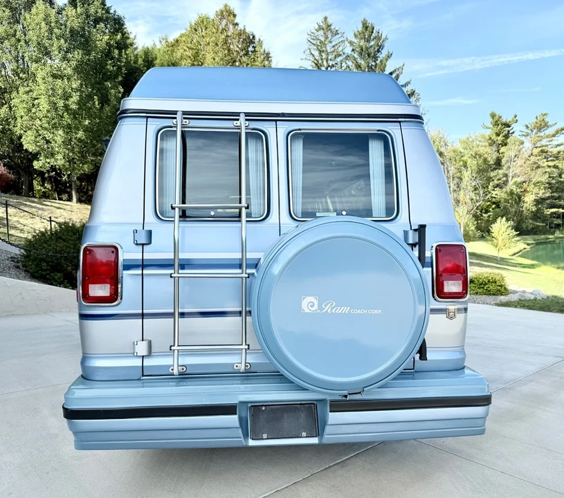 1988 Dodge Ram Van - Image 6 of 21