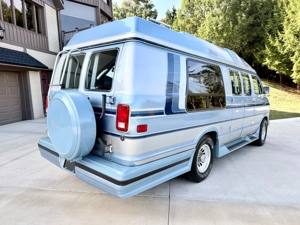 1988 Dodge Ram Van - Image 5 of 21