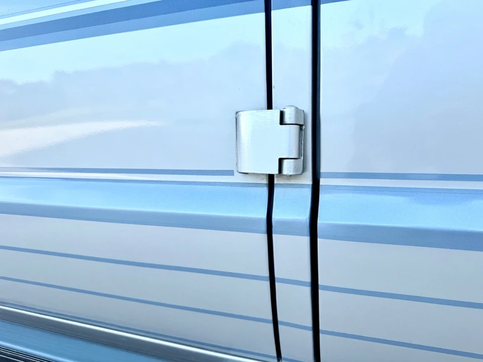 1988 Dodge Ram Van - Image 21 of 21