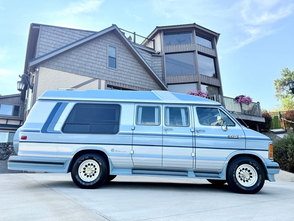 1988 Dodge Ram Van - Image 3 of 21