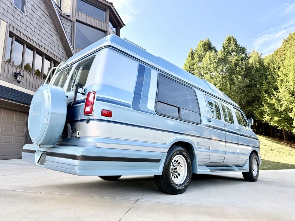 1988 Dodge Ram Van - Image 4 of 21
