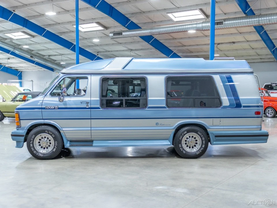 1988 Dodge Ram Van - Image 6 of 21