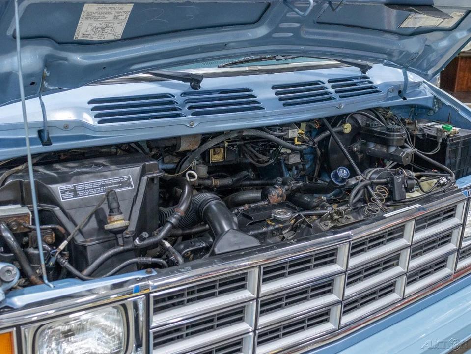1988 Dodge Ram Van - Image 15 of 21