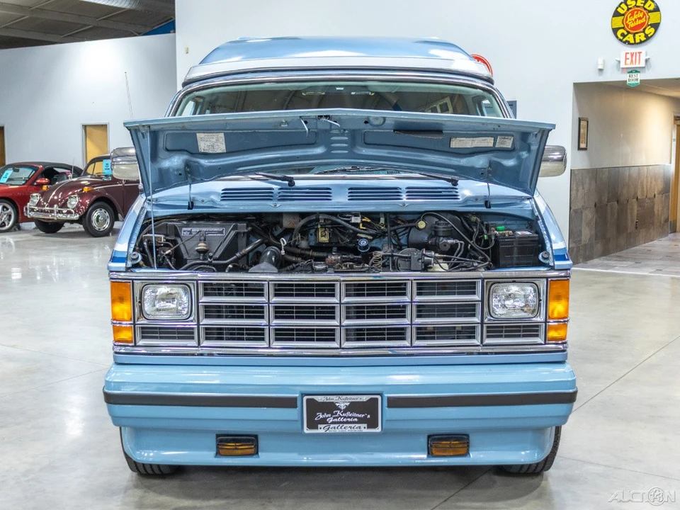1988 Dodge Ram Van - Image 13 of 21