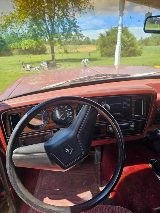 1988 Dodge Ramcharger - Image 7 of 10