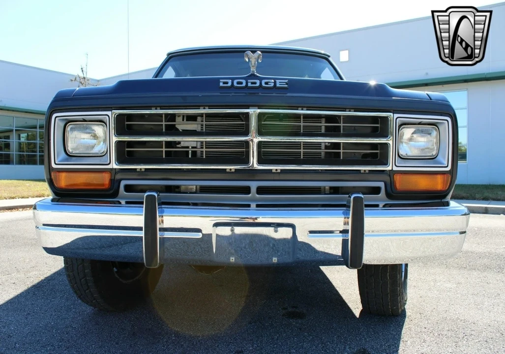 1988 Dodge Ramcharger - Image 12 of 21