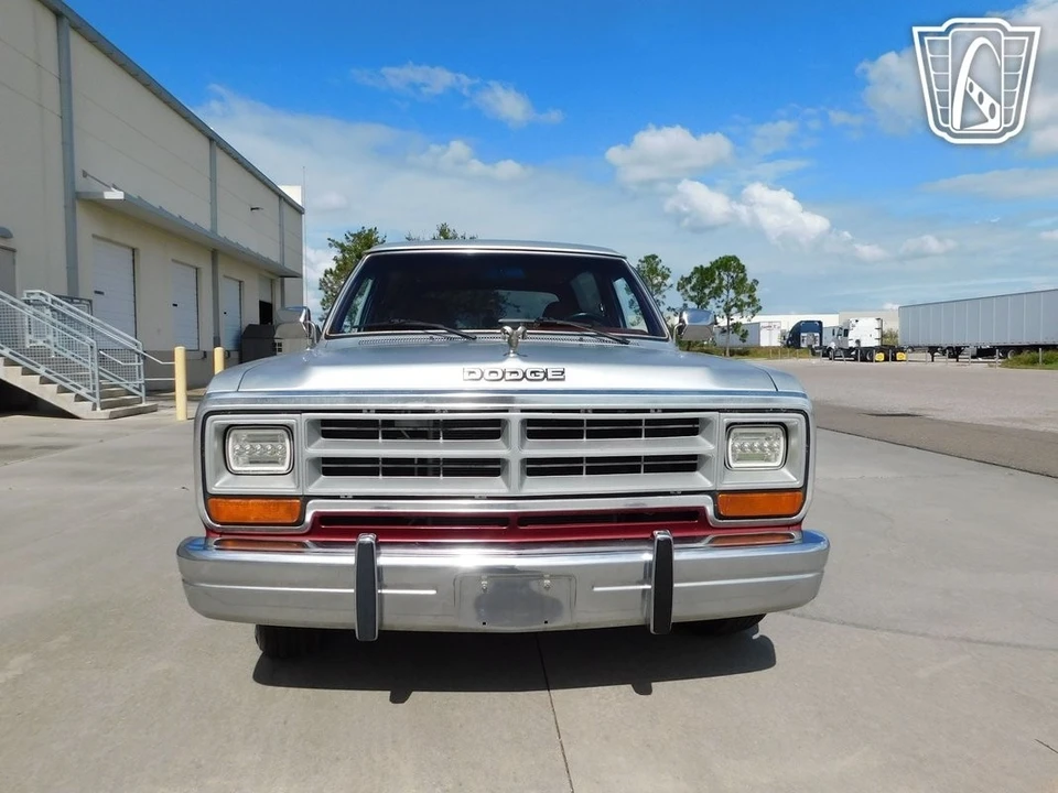1988 Dodge Ramcharger - Image 3 of 21